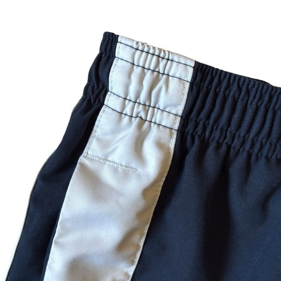 VTG Y2K Nike Running Shorts Norts Black/White Athletic Pockets Drawstring Medium - Picture 6 of 12